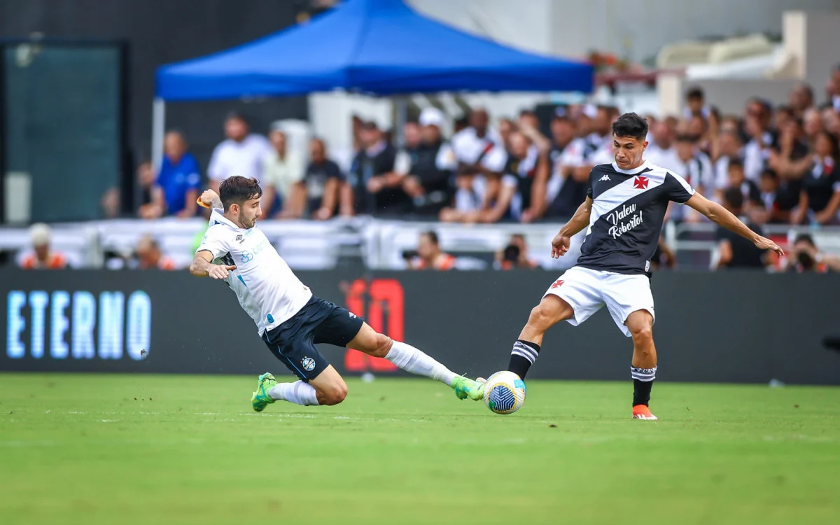 CBF divulga áudios de lances polêmicos em Vasco x Grêmio