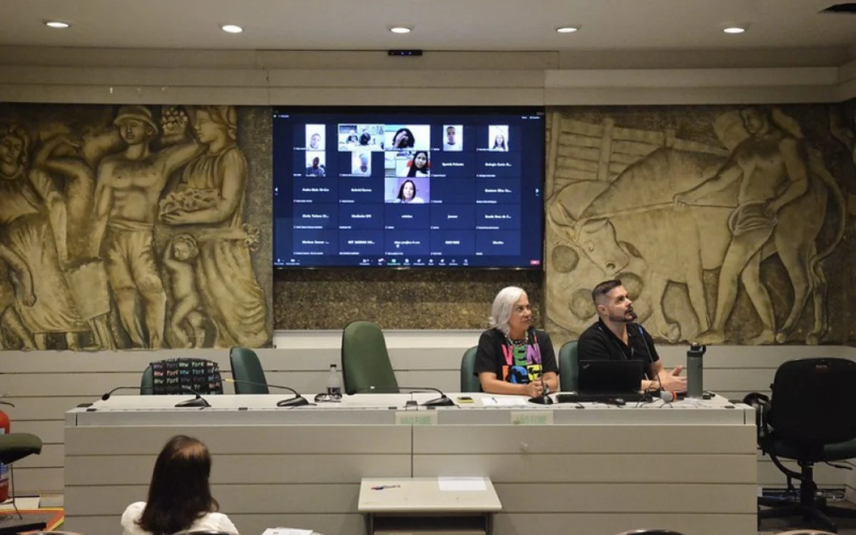 Câmara do Rio: Aula inaugural recebe legisladores mirins