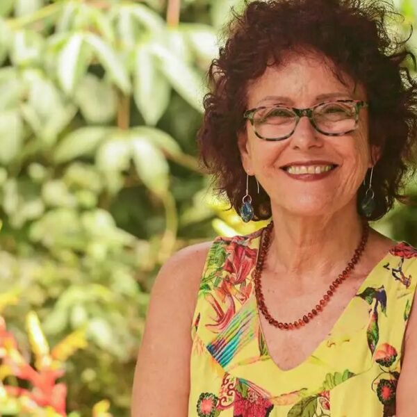 Escritora atacada por pitbulls: atualização do estado de saúde