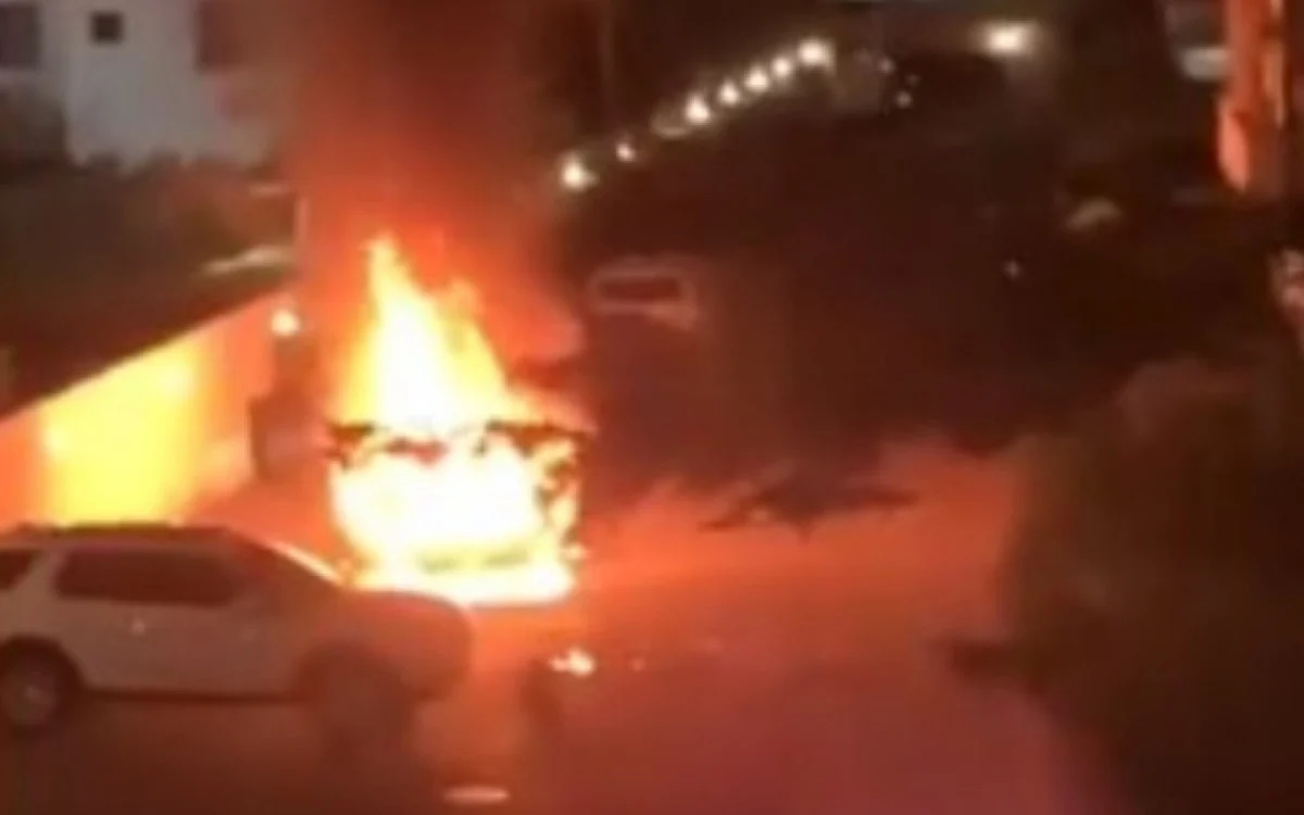 Explosão de carro fumacê causa transtornos em condomínio no Recreio