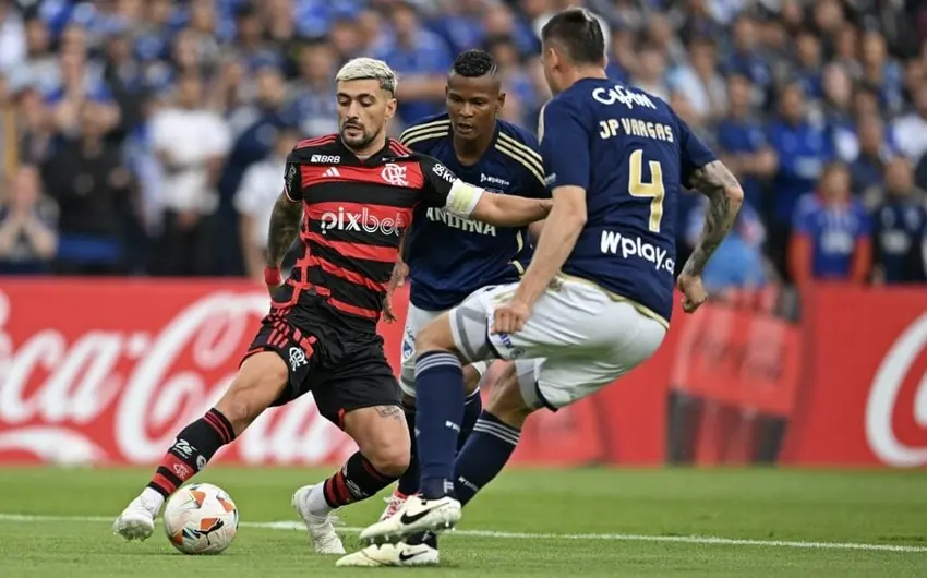Flamengo empata com Millonarios na Libertadores