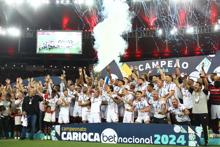 Flamengo supera Vasco e se torna o maior campeão invicto do Carioca