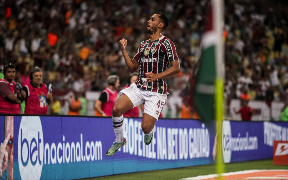 Lima quebra jejum e marca pelo Fluminense
