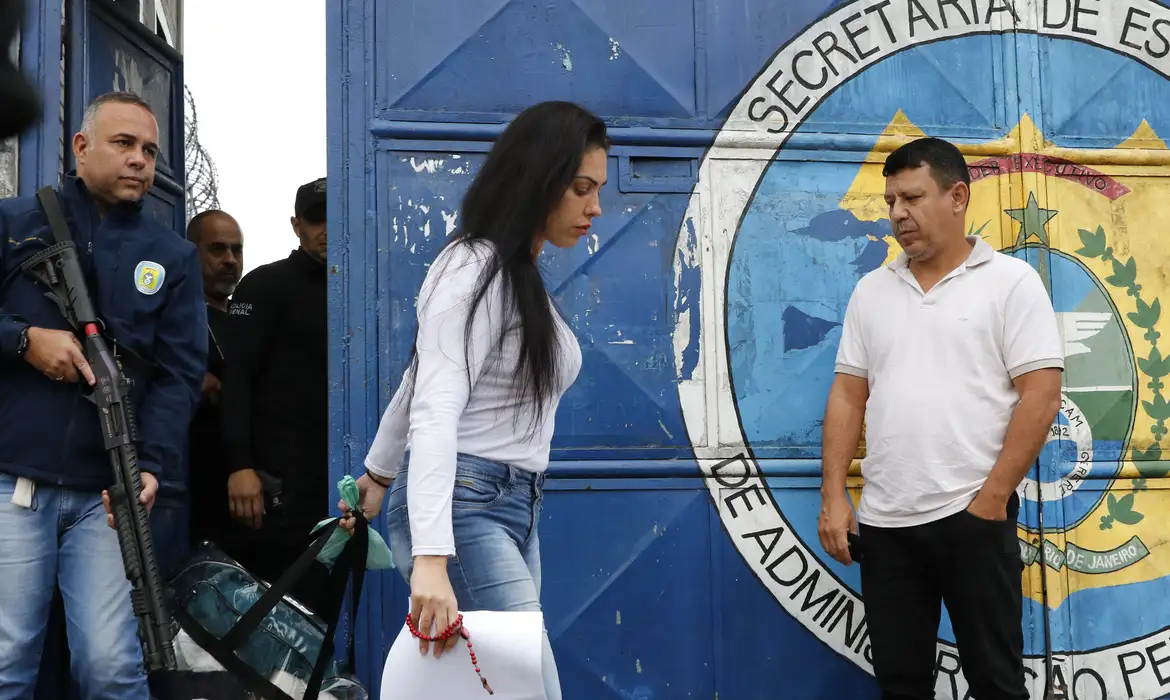 Gilmar Mendes mantém prisão de Monique Medeiros
