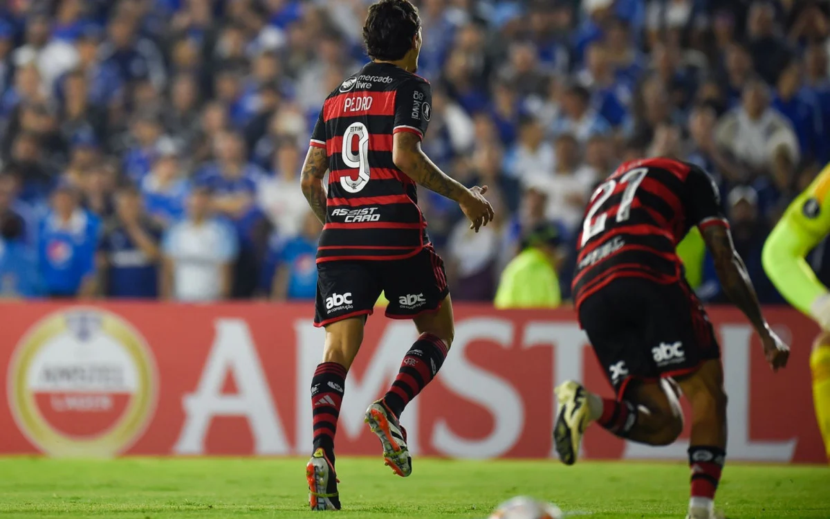Pedro vira vice-artilheiro do Flamengo na Libertadores