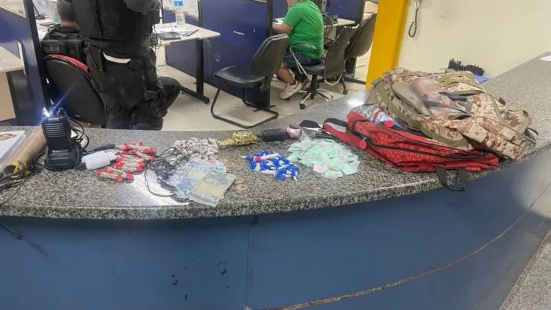Polícia combate o tráfico na Zona Oeste com prisão e apreensão