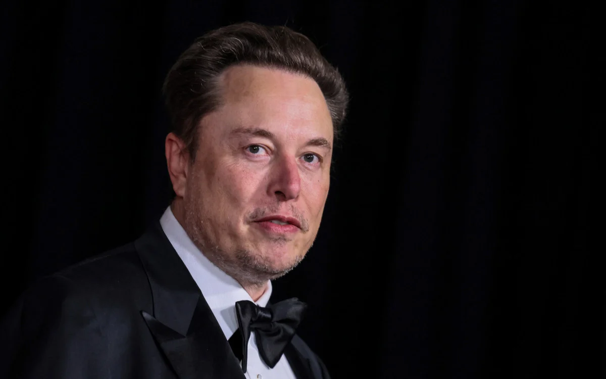Tesla obtém aval em segurança de dados e Musk deixa Pequim