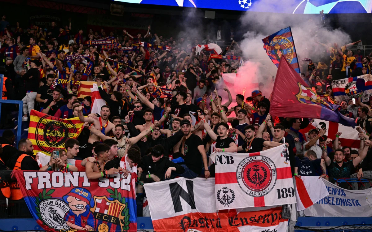 Uefa pune Barcelona por atos racistas de torcedores contra o PSG