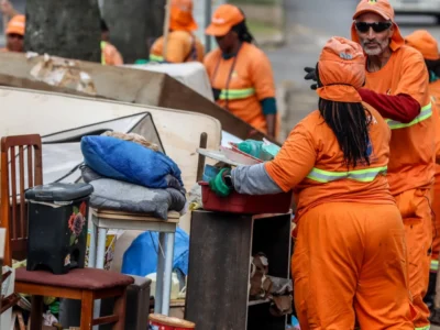 Baixa do Guaíba deixa rastro de devastação no RS