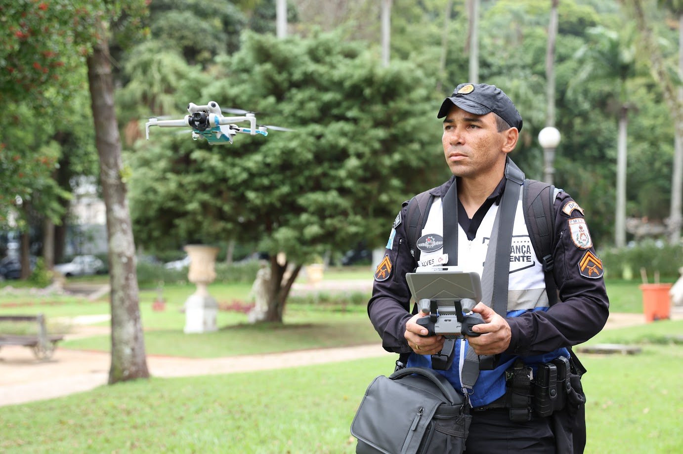 Castro entrega 100 viaturas para o Programa Segurança Presente