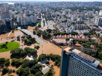 Cheia em Porto Alegre se estabiliza, mas recuperação será longa