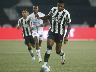 Com 2 gols anulados, Botafogo perde para o Bahia