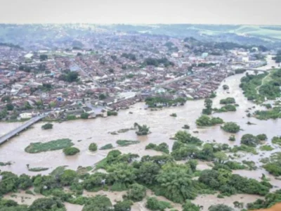 Defesa Civil soa alerta em Alagoas por inundações