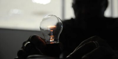 Conta de luz detalha consumo e desconto da Tarifa Social
