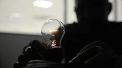 Empresas de energia poderão ser multadas por falta de luz