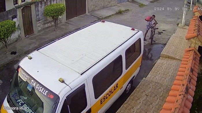 Ladrão de bicicleta tira vizinhança do sério em SG - VÍDEO