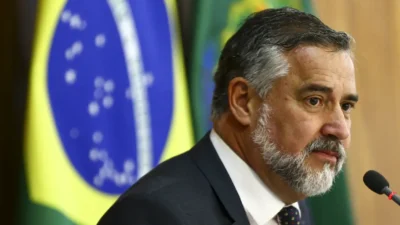 Lula nomeia Pimenta e Portela assume Secom no RS interinamente
