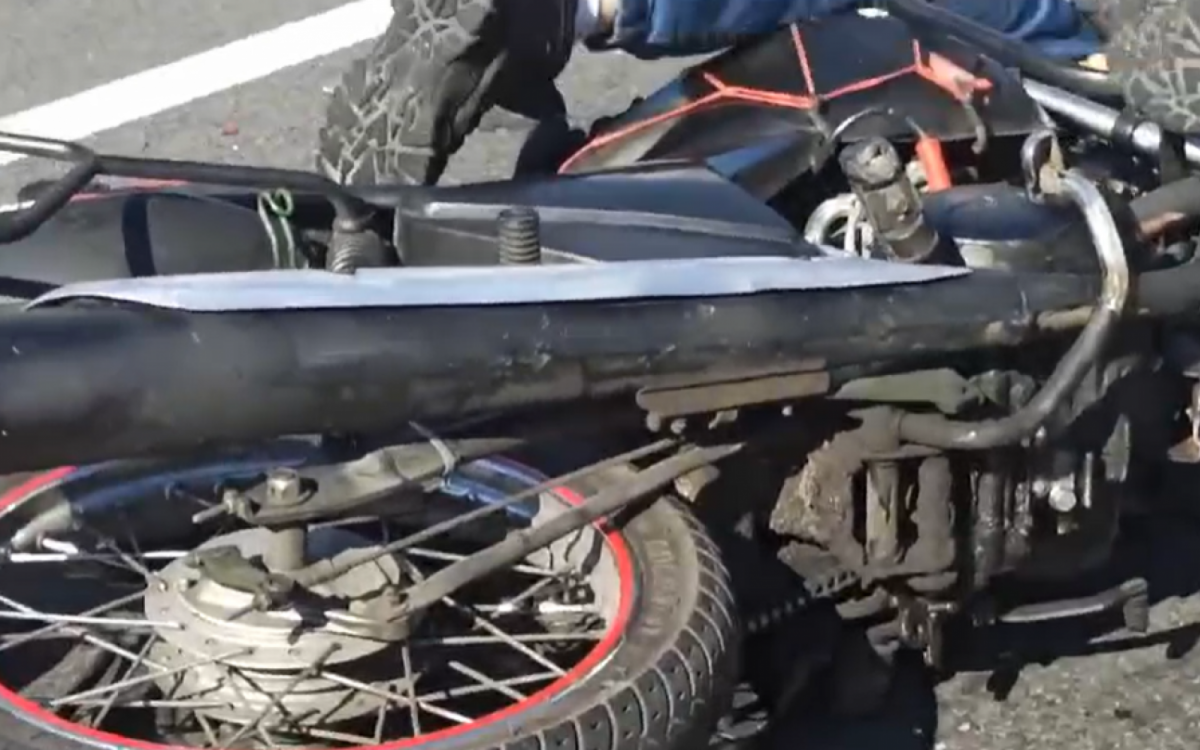 Motociclista morre em acidente com van no Cachambi