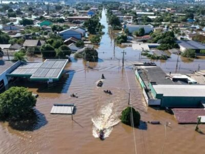 Para evitar inundações, Porto Alegre fecha comportas de segurança