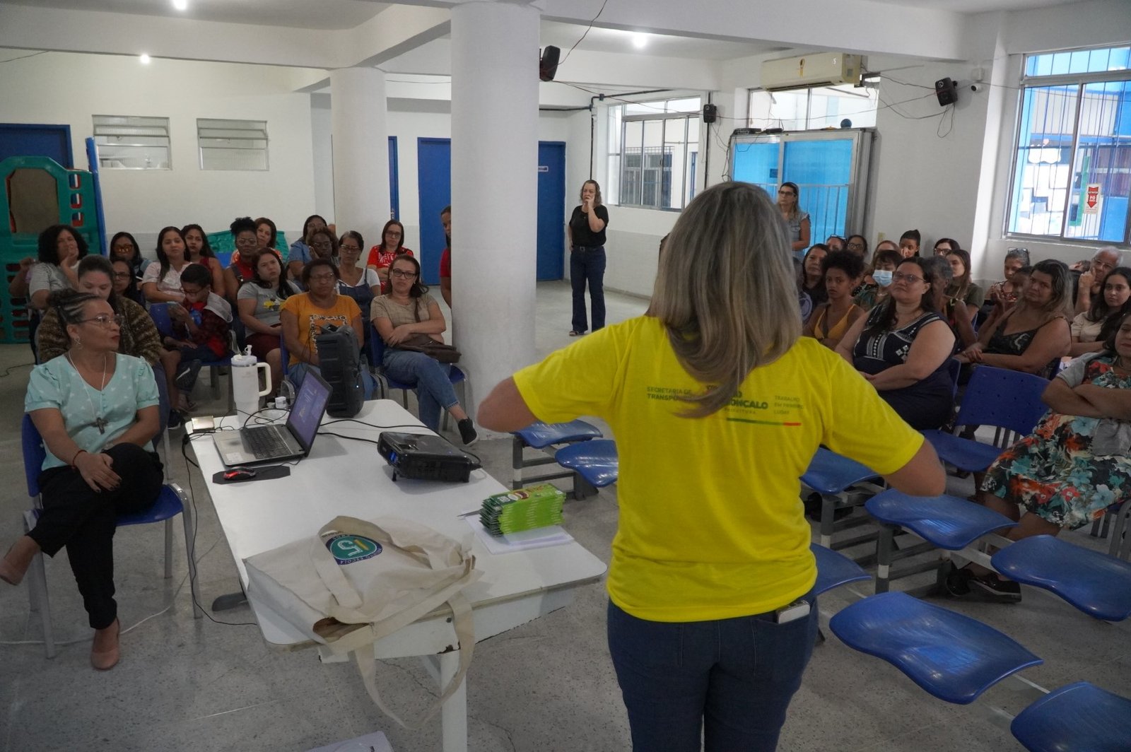 São Gonçalo: Transporte público promove autocuidado em UMEI