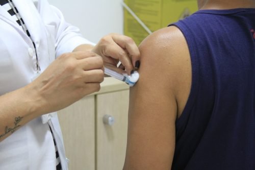 São Gonçalo: Vacinação contra dengue começa na terça-feira