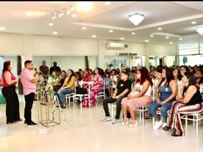 Maricá: Fabricinho promove reunião com mulheres