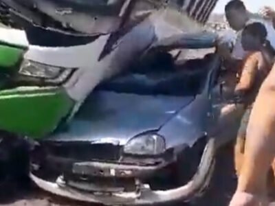 Acidente na Dutra: Ônibus deixa feridos e prende motorista - Vídeo