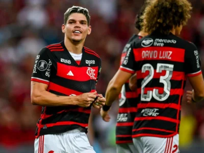 Ayrton Lucas fora: Lesão tira lateral do Flamengo contra o Grêmio