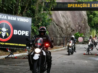 Bandidos fogem da Maré após operações do BOPE | Tânia Rêgo/Agência Brasil