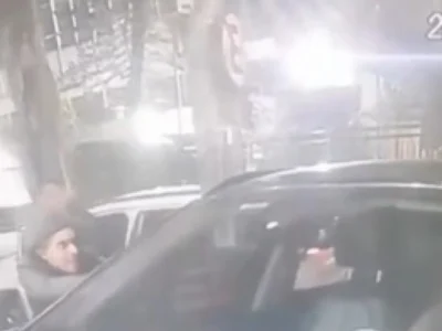 Criminosos com fuzil tentam roubar BMW - Vídeo