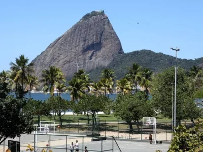 Rio enfrenta onda de calor no primeiro dia de inverno