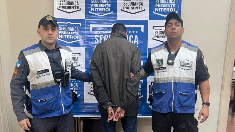 Ladrão é preso em flagrante após assalto no Centro de Niterói