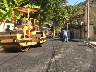 Niterói: Jardim Imbuí recebe novas calçadas e asfalto