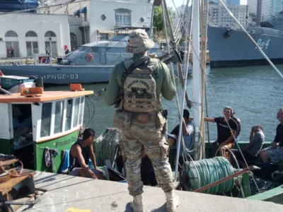 Operação da PF contra pesca ilegal prende 10 na Zona Sul