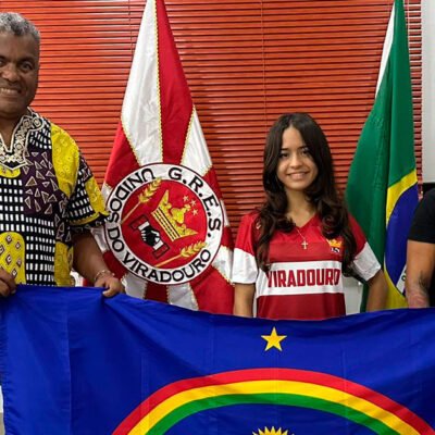 Adolescente de Pernambuco vence concurso da Viradouro para arte do enredo "Malunguinho"