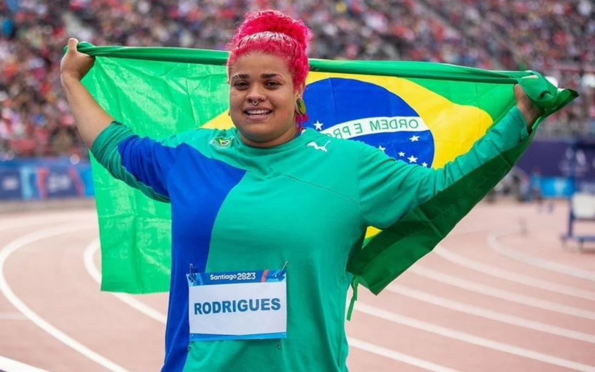 Atleta critica falta de tamanho G em uniformes nas Olimpíadas