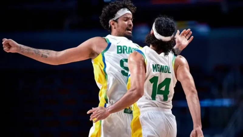 Brasil domina Montenegro e estreia com vitória no Pré-Olímpico