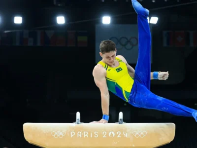 Diogo Soares na final da ginástica em Paris 2024