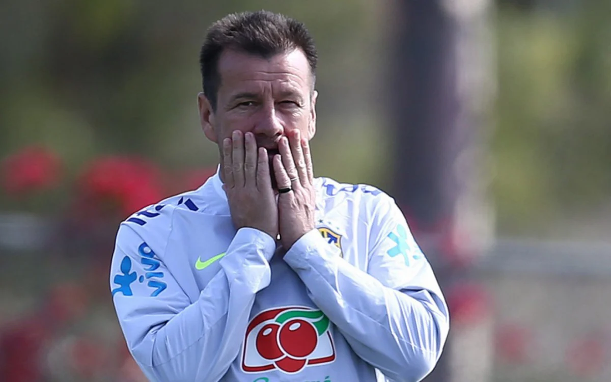 Dunga recebe alta após acidente