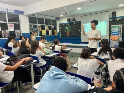 Estado do Rio autoriza contratação de mais de 4 mil professores