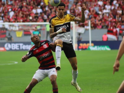 Flamengo vira sobre Criciúma com pênalti bizarro no fim