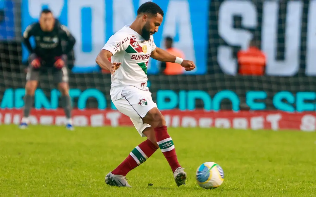 Fluminense empata com o Criciúma e continua na lanterna do Brasileirão