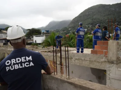 Ilha da Gigoia: Demolição de prédios é retomada