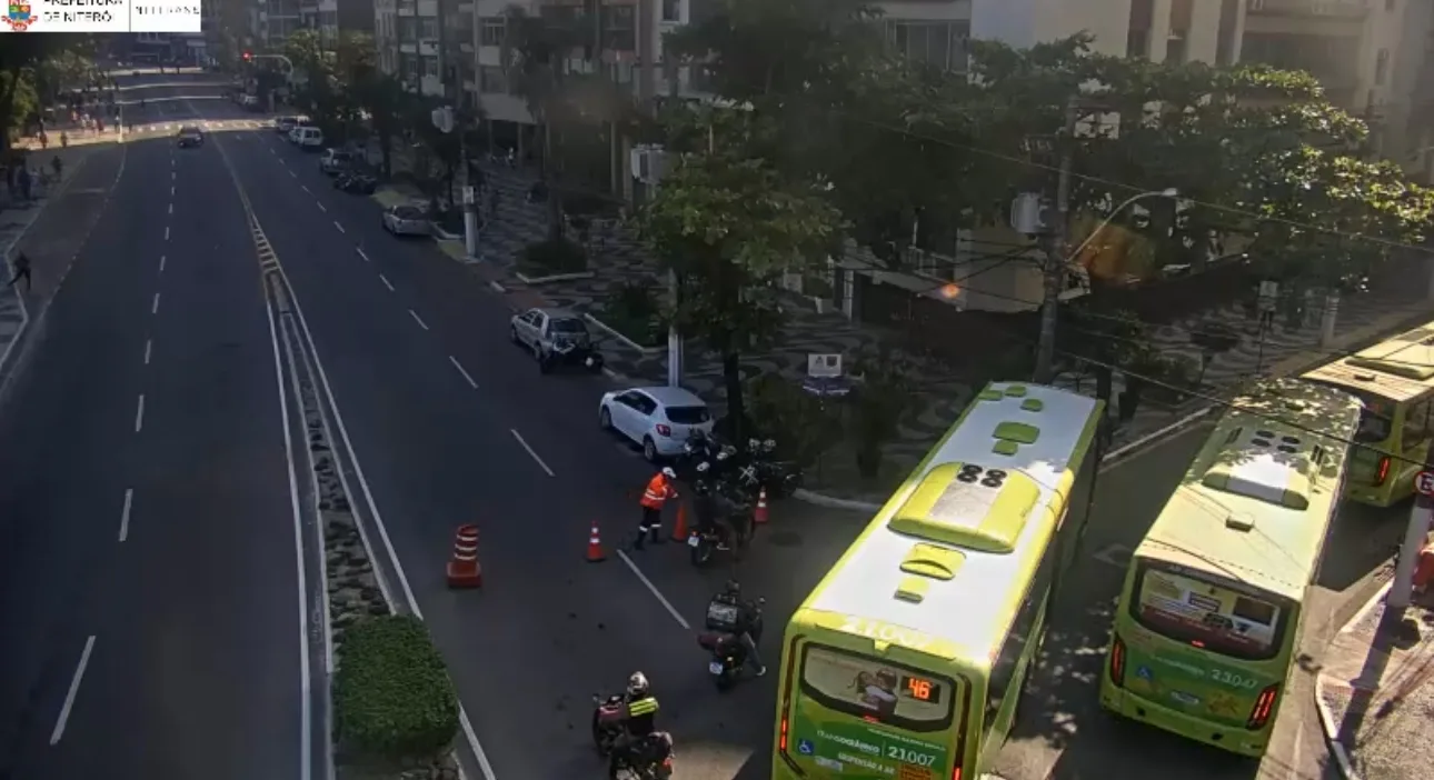 Bolsonaro em Niterói atrai centenas de pessoas à Praia de Icaraí | Reprodução