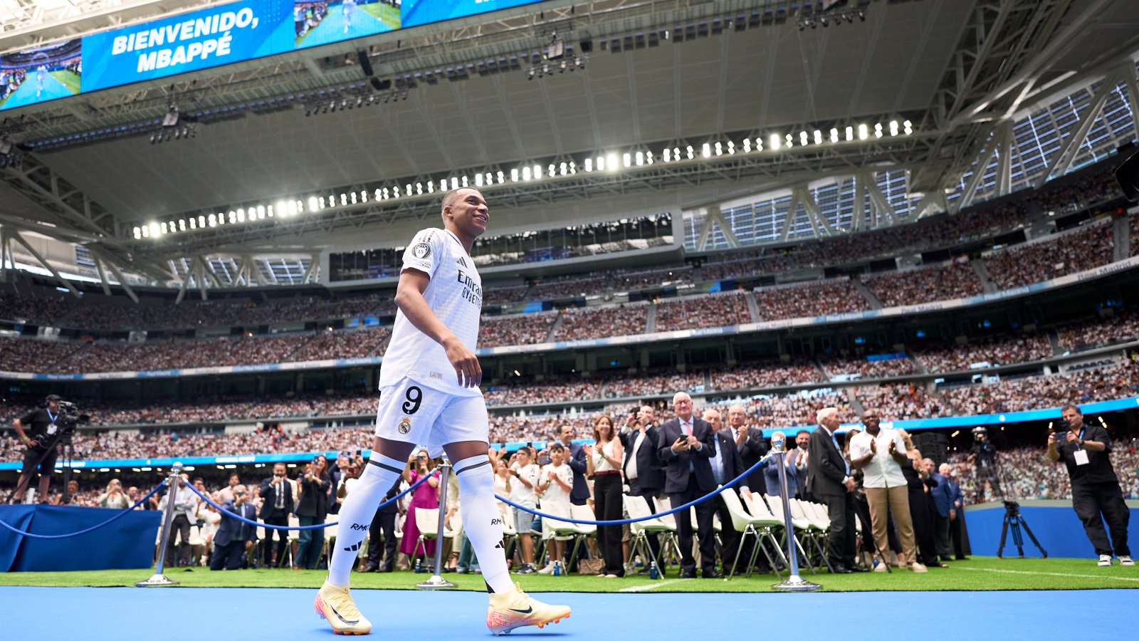 Mbappé no Real: Apresentação histórica bate recorde de público