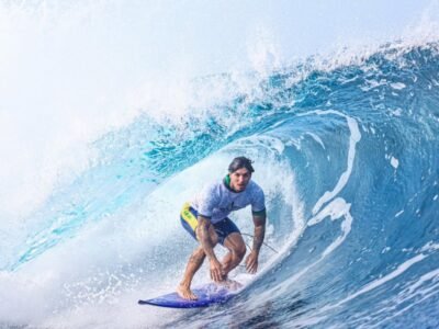 Surfe: Provas adiadas por falta de condições do mar no Taiti