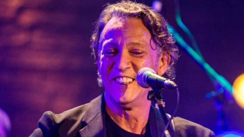 Niterói celebra 80 anos de Chico Buarque em show memorável