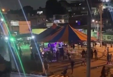 Rio - Tiroteio violento acaba com festa em Costa Barros