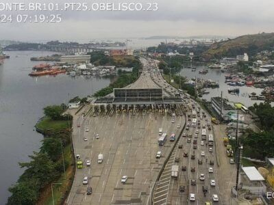 Segunda-feira de trânsito caótico na Ponte e acessos, em Niterói