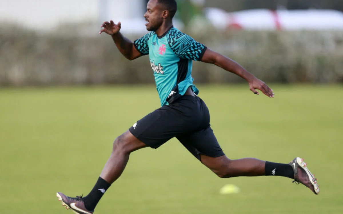 Vasco libera jogador para clube português